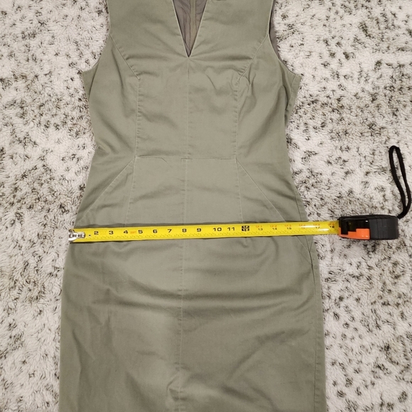 H&M SZ 6 V-Neck Light Army Green Sleeveless Shift Midi Dress Back Slit & Zipper - Picture 9 of 12